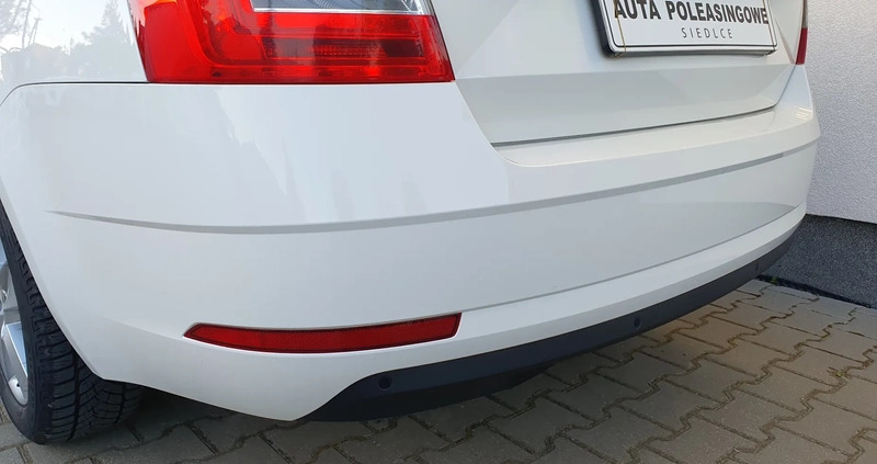 Skoda Octavia cena 40600 przebieg: 168500, rok produkcji 2019 z Biecz małe 277